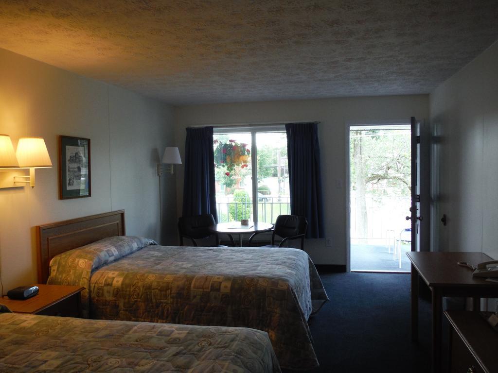 The Springs Motel Saratoga Springs Exterior foto